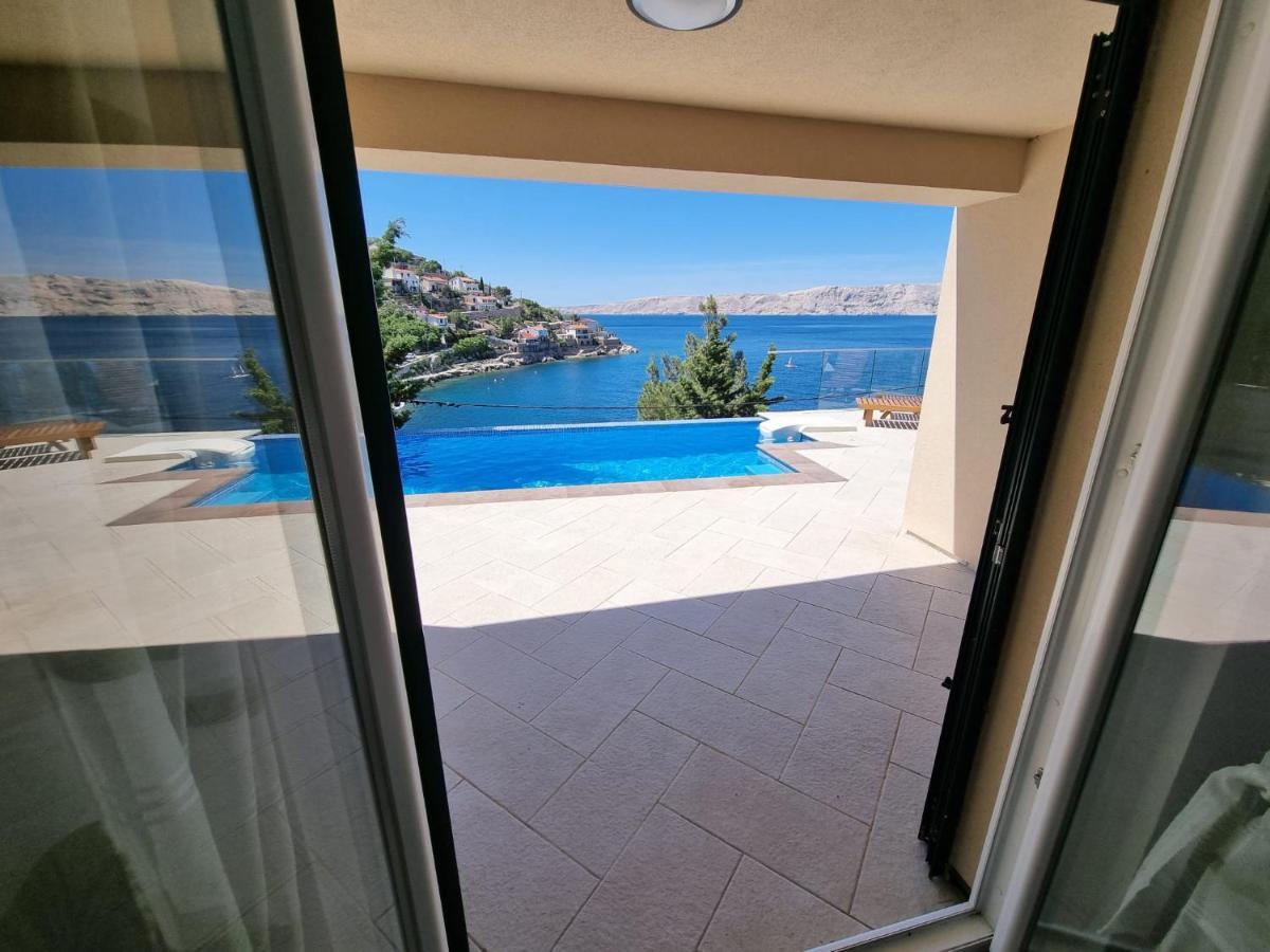 Villa Relax , With Seaview And Two Pools Near Beach Starigrad  Eksteriør bilde