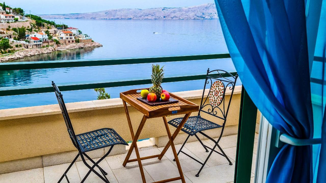 Villa Relax , With Seaview And Two Pools Near Beach Starigrad  Eksteriør bilde