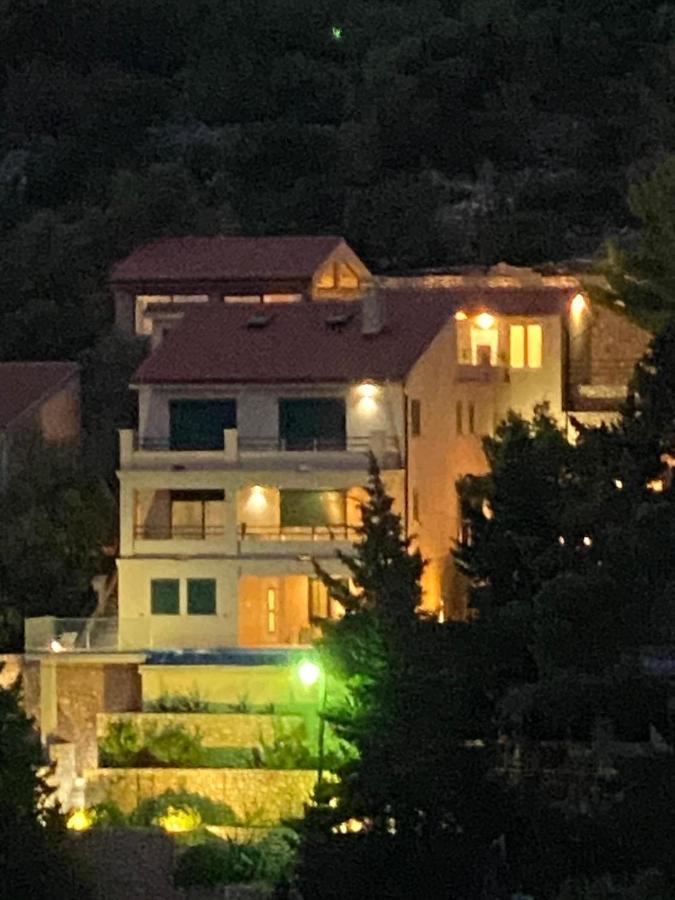 Villa Relax , With Seaview And Two Pools Near Beach Starigrad  Eksteriør bilde