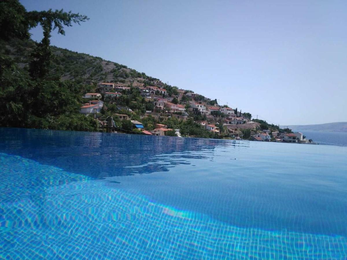 Villa Relax , With Seaview And Two Pools Near Beach Starigrad  Eksteriør bilde
