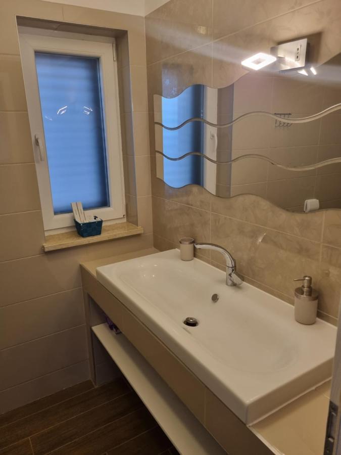 Villa Relax , With Seaview And Two Pools Near Beach Starigrad  Eksteriør bilde